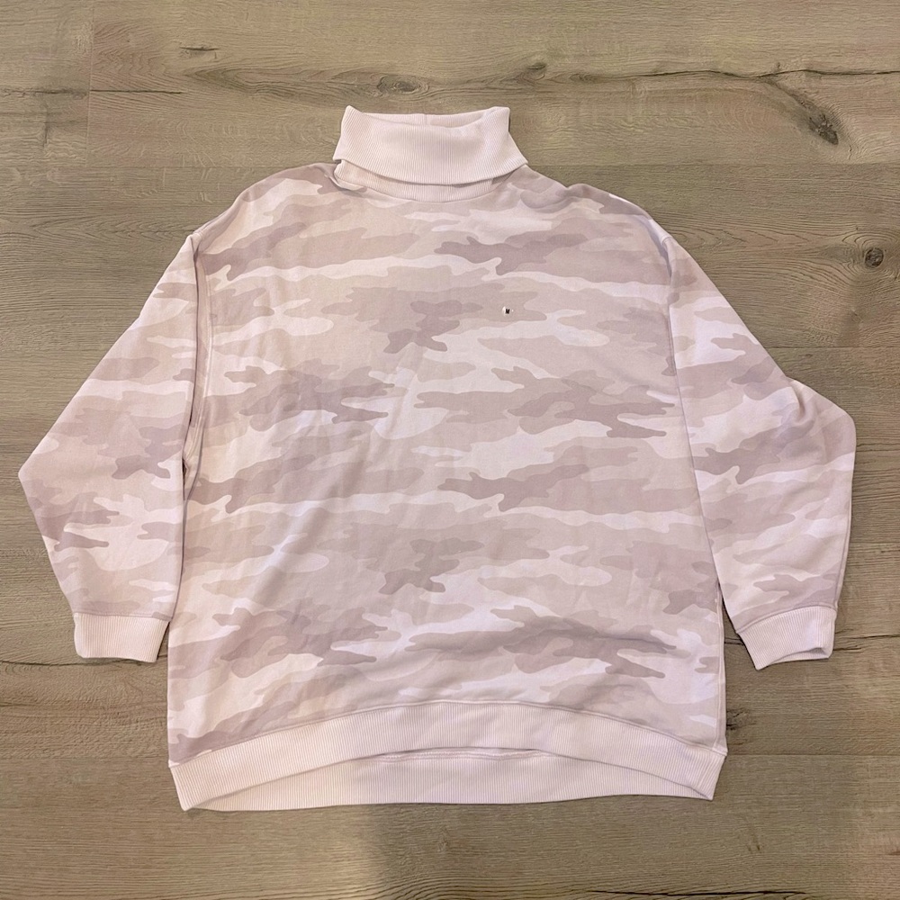 AMERICAN EAGLE Oversized Camo Cowl Turtleneck Sweatshirt